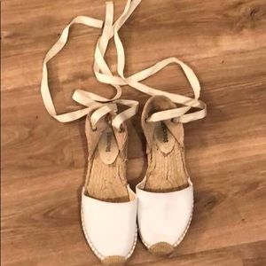 Soludos Size 5 -Great condition! Worn twice!